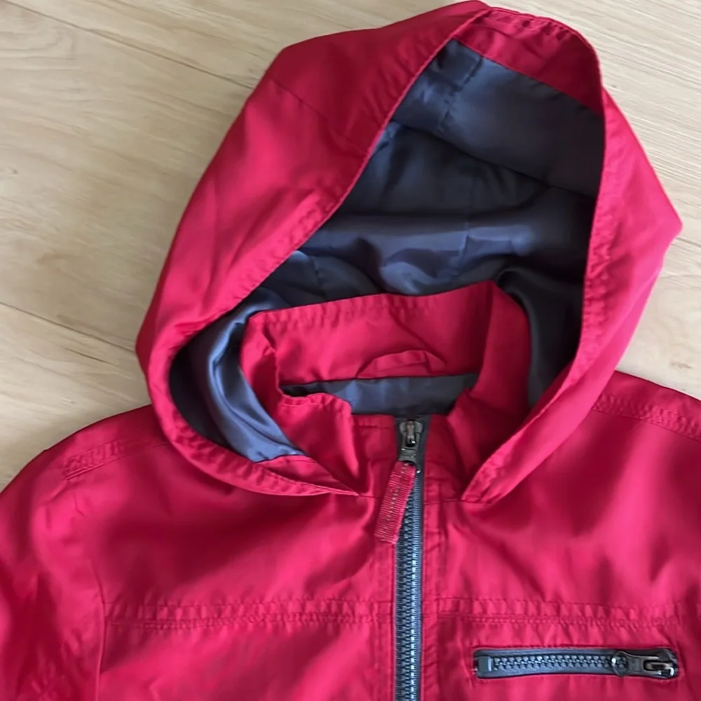 BOYS LINED RED HOODED JACKET WINDBREAKER RAISED COLLAR SZ S (4-5)
